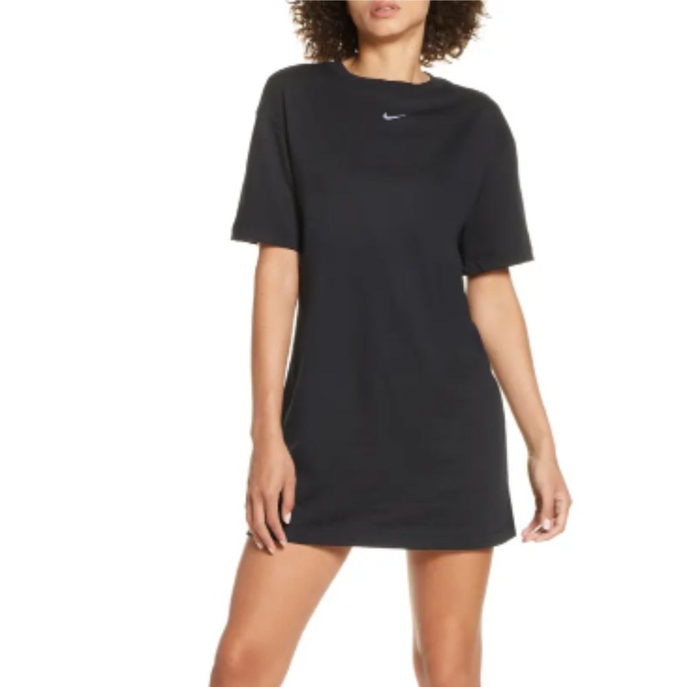 Nike Sportswear T-Shirt Dress (Black, xs)